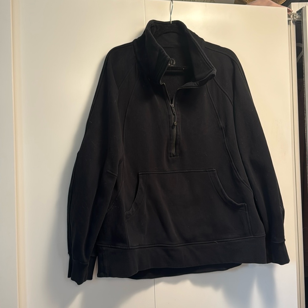 Lululemon sweatshirt